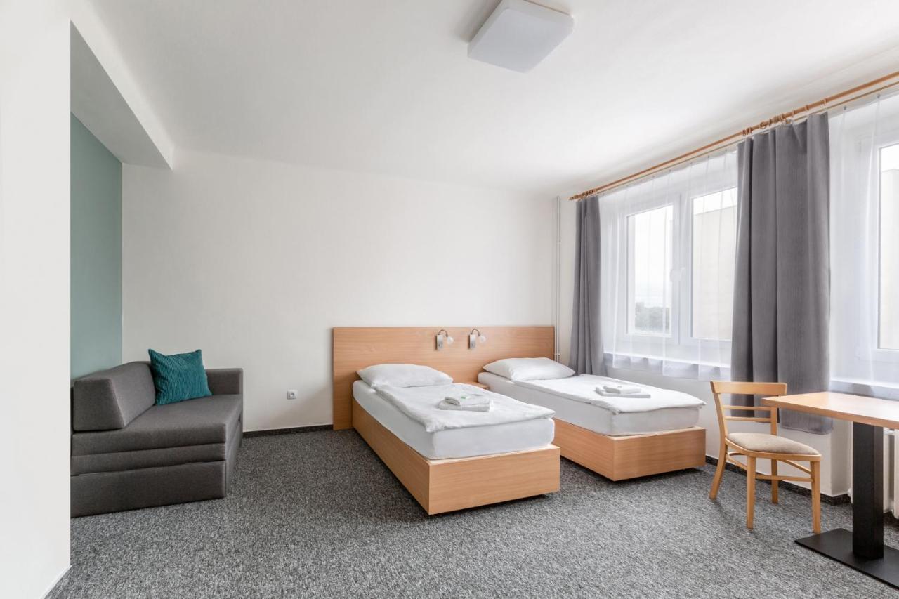 Hotel Trim 파르두비체 외부 사진