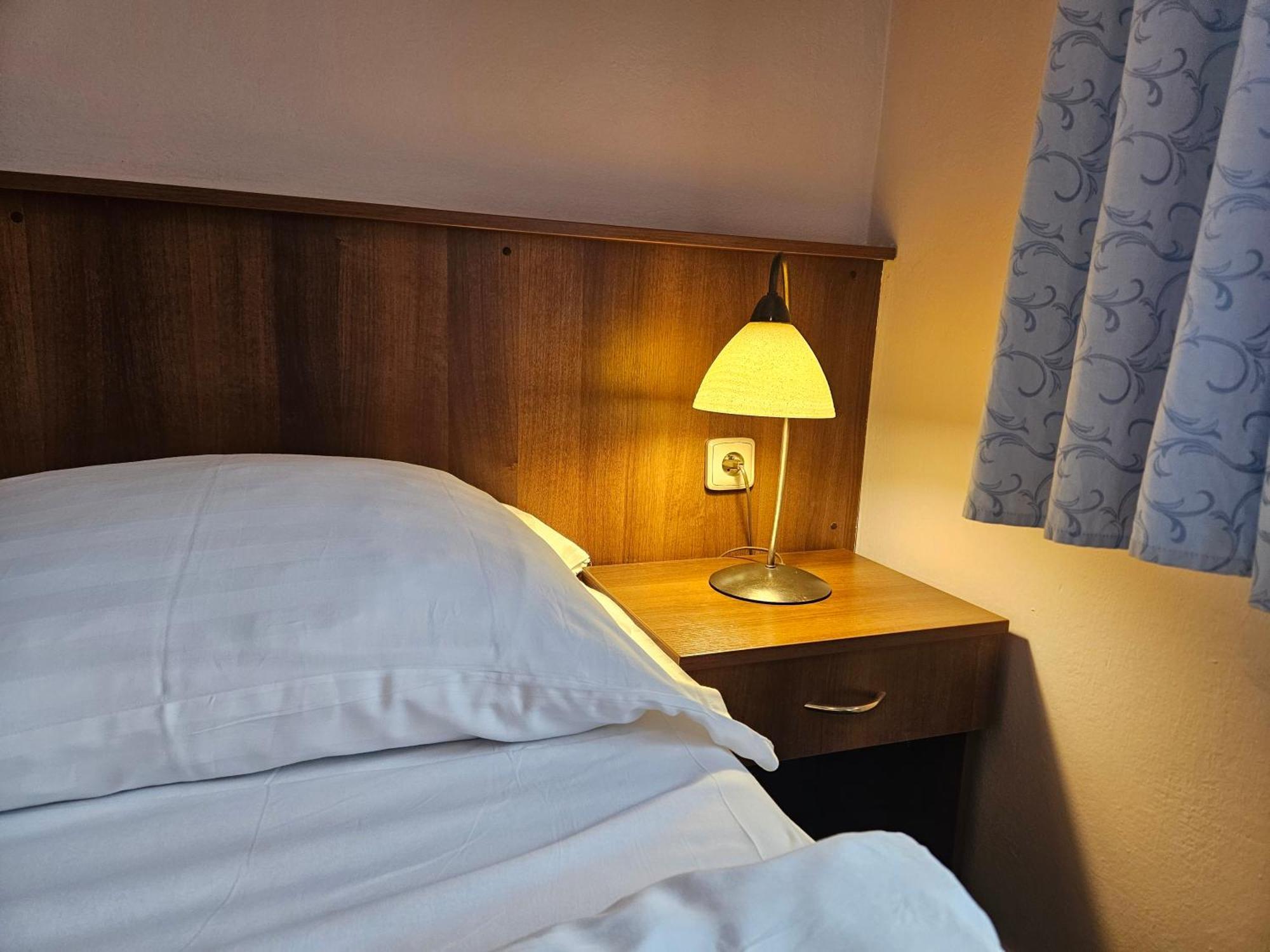 Hotel Trim 파르두비체 외부 사진