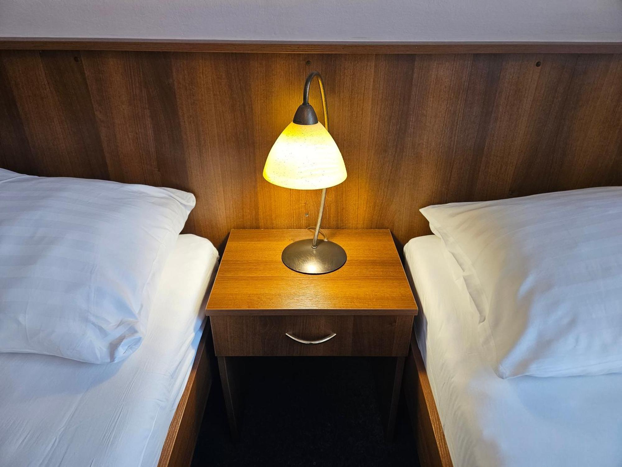 Hotel Trim 파르두비체 외부 사진